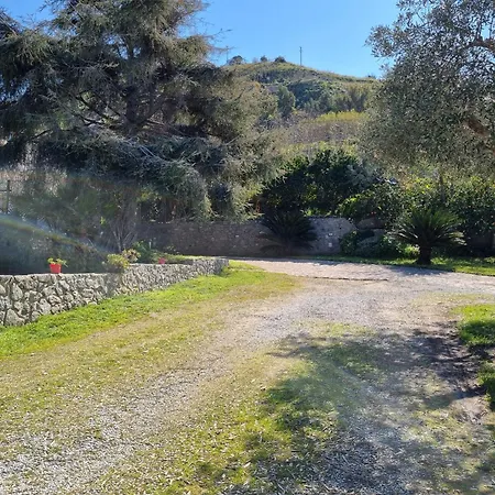 Διαμέρισμα Eugenia *